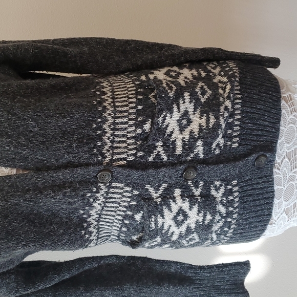Hollister Cardigan Sweater71923 - Picture 3 of 10